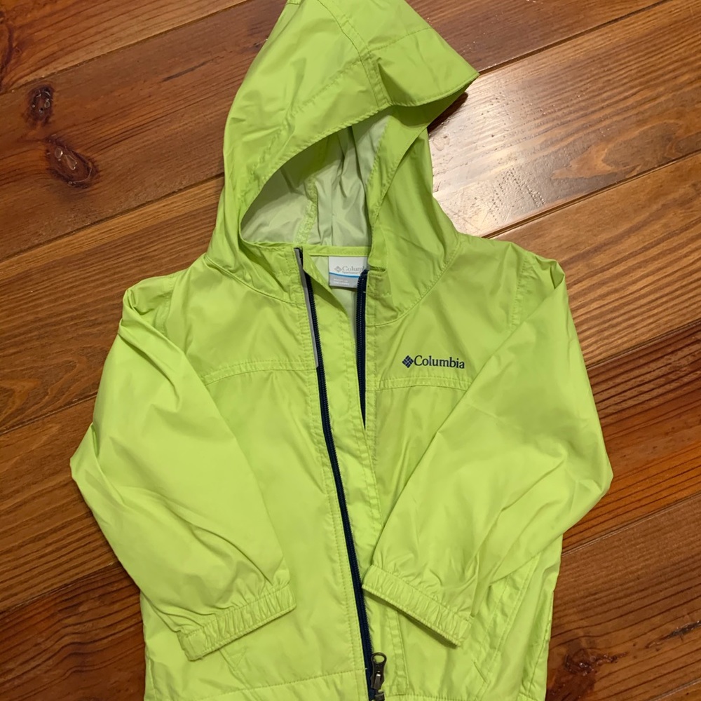 3T Columbia rain jacket, excellent condition